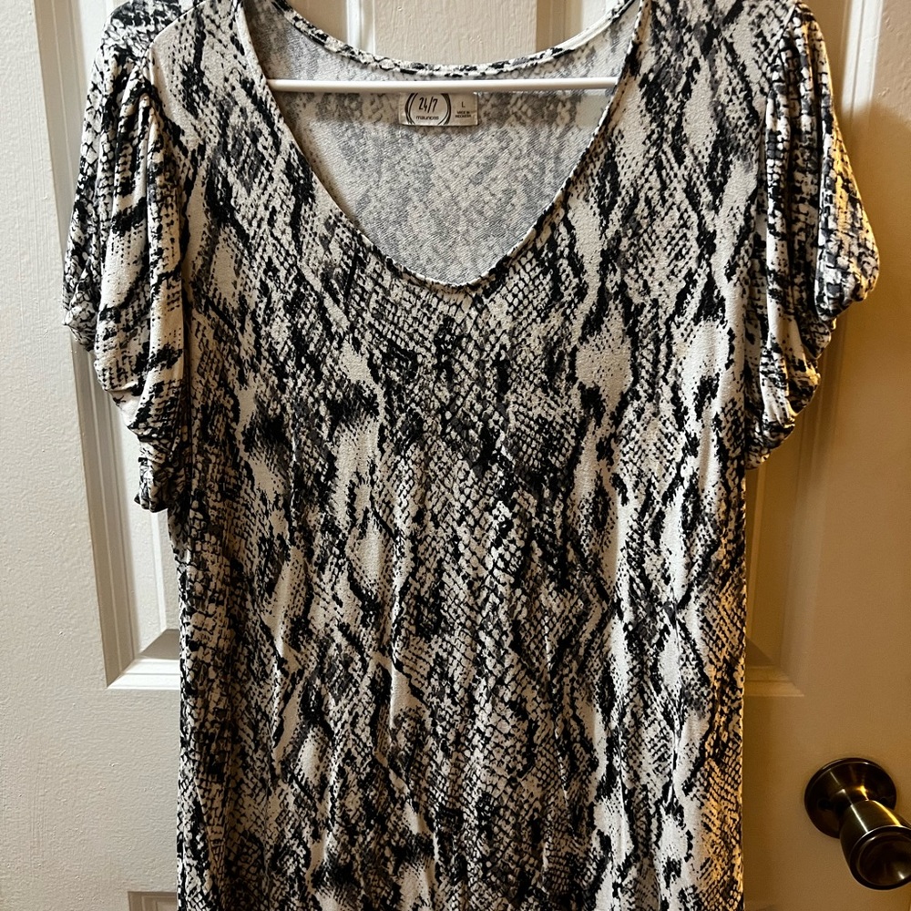 Women’s Maurice’s dress shirt size L